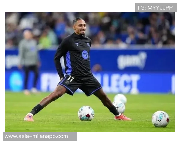 马卡报指出拉菲尼亚缺阵对巴萨造成多方面影响成为球队重要支柱